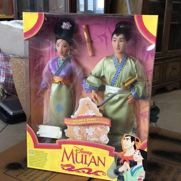 1997 Walt Disney’s Mulan & Li Shang Barbie Doll Hearts of Honor Gift Set Mattel - Picture 1 of 5